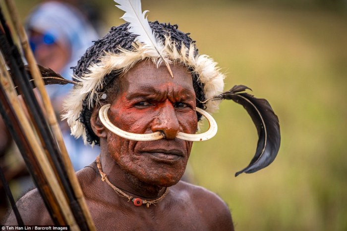 Dani tribe people indonesian women finger isolated when customs video their controversial where taliban qalat forces releases marching showing through